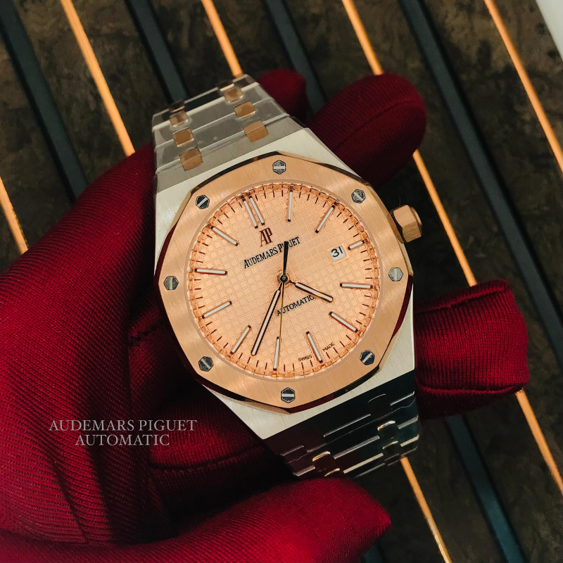 Audemars Piguet Royal Oak Lite Golden Dailer