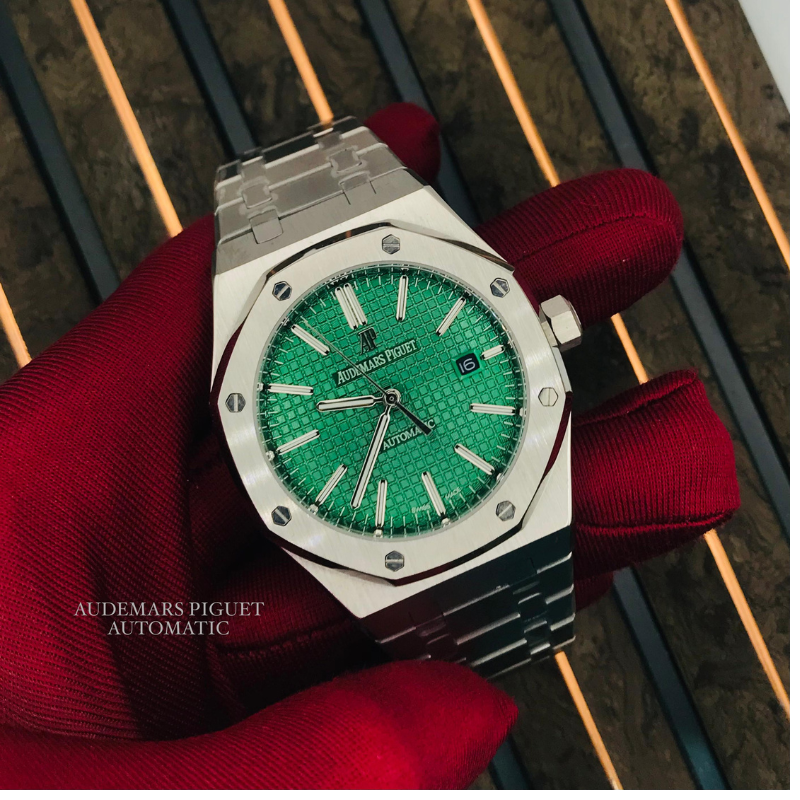 Audemars Piguet Automatic Royal Oak Lite Green Dailer