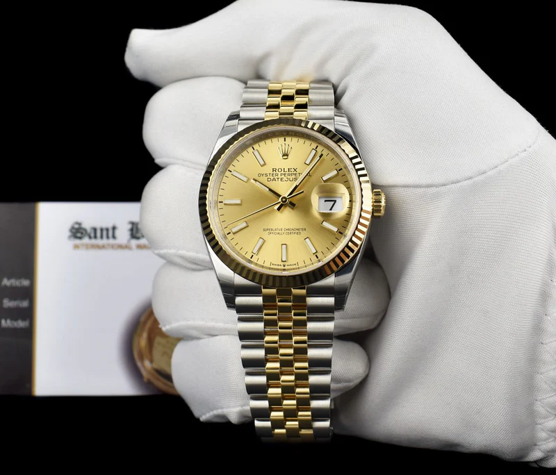 Master Copy Rolex Golden and white Chain and Golden base