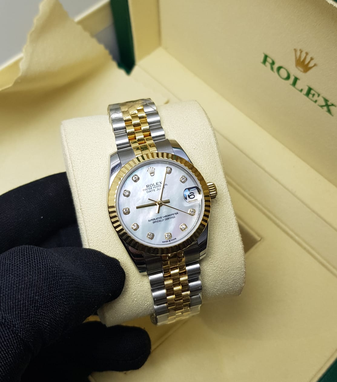 Master Copy Rolex Golden and white chain with white Base